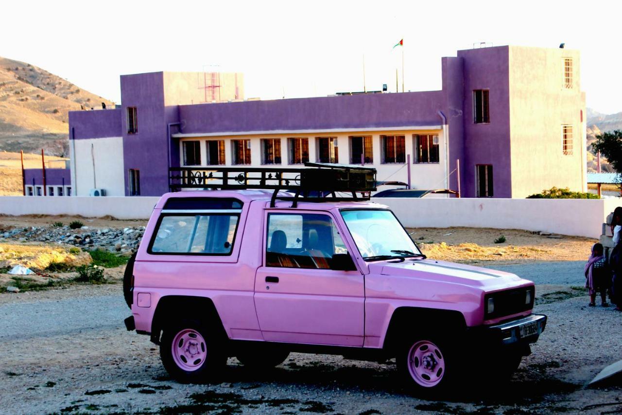 مبيت وإفطار وادي موسى Bedouin Pink Ecohouse المظهر الخارجي الصورة