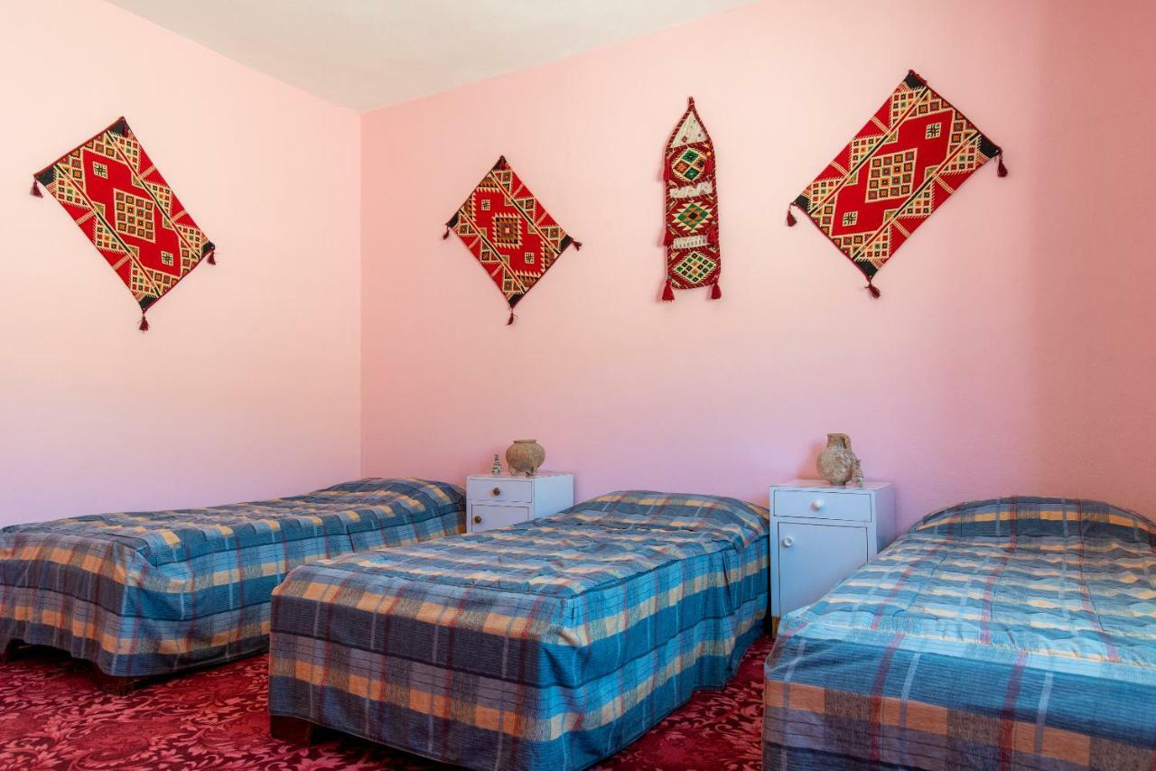 مبيت وإفطار وادي موسى Bedouin Pink Ecohouse المظهر الخارجي الصورة