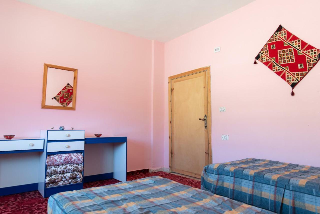 مبيت وإفطار وادي موسى Bedouin Pink Ecohouse المظهر الخارجي الصورة